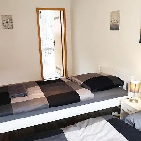 Zentrales Mit Dachterrasse Appartement